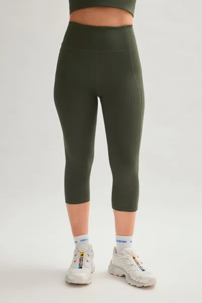 Girlfriend Collective Terrace Compressive High-rise Capri In Green