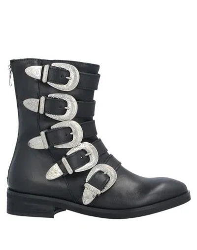 Gisel Moire Ankle Boot In Black