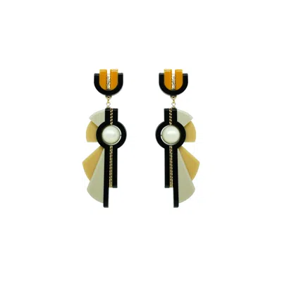 Gissa Bicalho Women's Neutrals Handmade Acrylic Earring Allamanda - Kahki In Gold