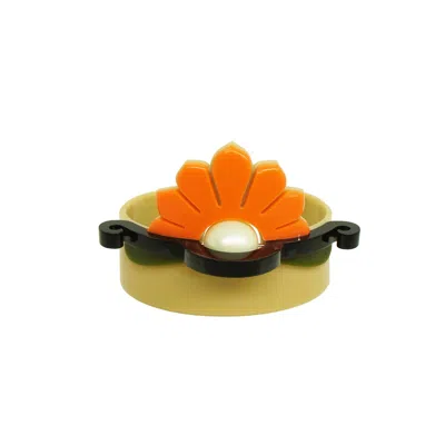Gissa Bicalho Women's Orange Acrylic Handmade Bracelet Daisy Kahki