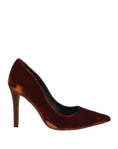 Giulia Neri Woman Pumps Brown Size 10 Textile Fibers