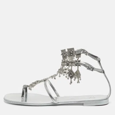Pre-owned Giuseppe Zanotti Amira Size 37 Silver Leather Charm Embellished Gladiator Flat Sandals