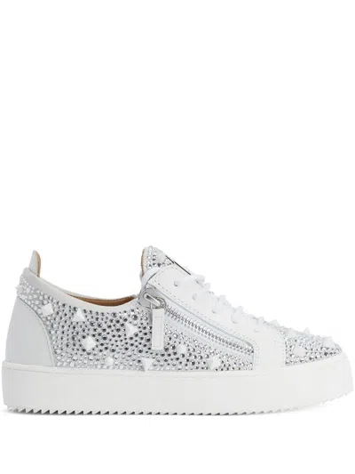 Giuseppe Zanotti 게일 크리스털 스터드 로우탑 스니커즈 In Animal Print