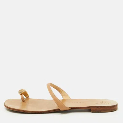 Pre-owned Giuseppe Zanotti Beige Leather Crystal Embellished Toe Ring Flat Sandals Size 38.5
