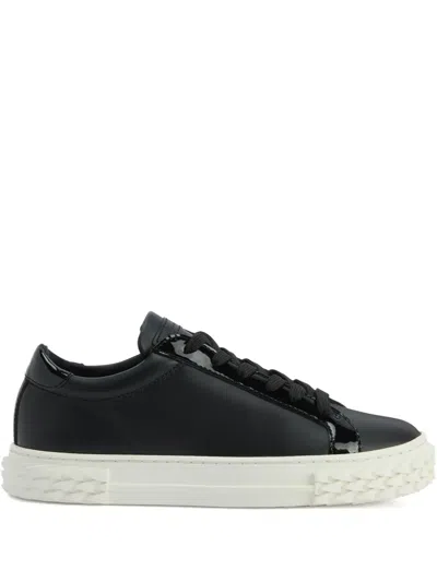 Giuseppe Zanotti Blabber Sneakers Aus Lackleder In Black