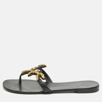 Pre-owned Giuseppe Zanotti Black Leather Rock Thong Flat Sandals Size 39