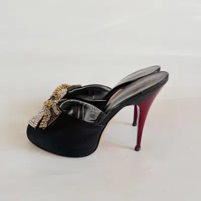 Pre-owned Giuseppe Zanotti Black Satin Mule With Crystal Embellished Detail