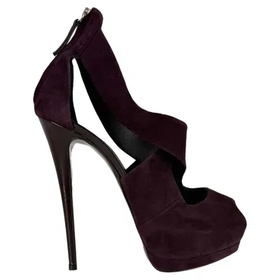 Pre-owned Giuseppe Zanotti Cross Strap Platform Pumps In Burgundy Suede