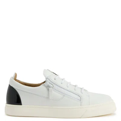 Giuseppe Zanotti Frankie
