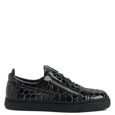 Giuseppe Zanotti Frankie