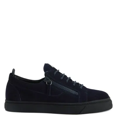 Giuseppe Zanotti Frankie