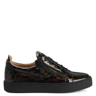 Giuseppe Zanotti Frankie