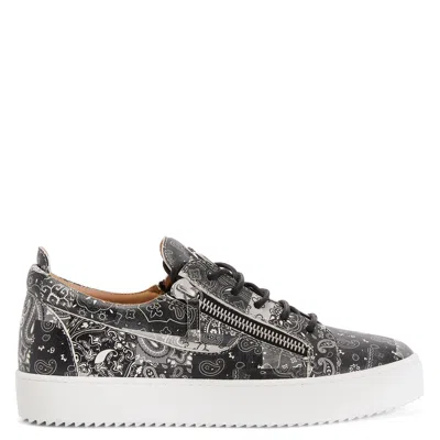 Giuseppe Zanotti Frankie In Black
