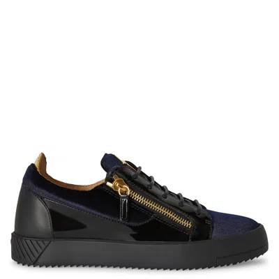 Giuseppe Zanotti Zip-detailed Low-top Sneakers In Black