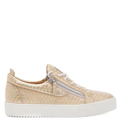 Giuseppe Zanotti Frankie Kaleido Sneakers Im Metallic-look In Gold