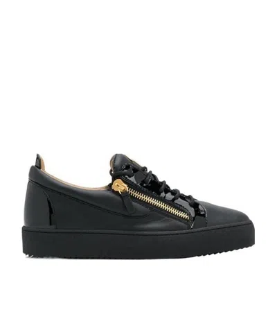 Giuseppe Zanotti Zip-detailed Low-top Sneakers In Black