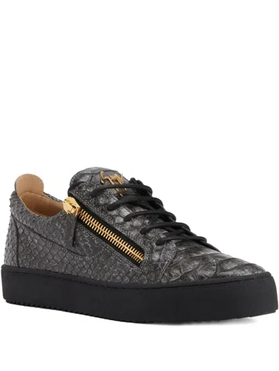 Giuseppe Zanotti Frankie Zip Low-top Sneakers In Gray