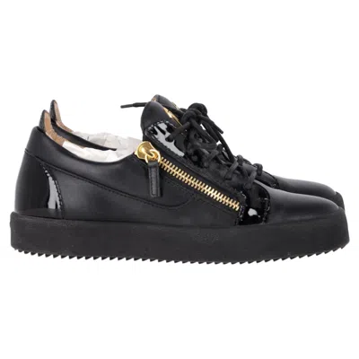Giuseppe Zanotti Frankie Zipper Detail Sneakers In Black Leather