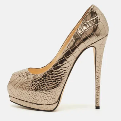 Pre-owned Giuseppe Zanotti Gold Croc Embossed Leather Peep Toe Platform Pumps Size 39
