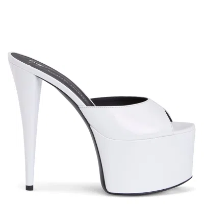 Giuseppe Zanotti Gz Aida In White