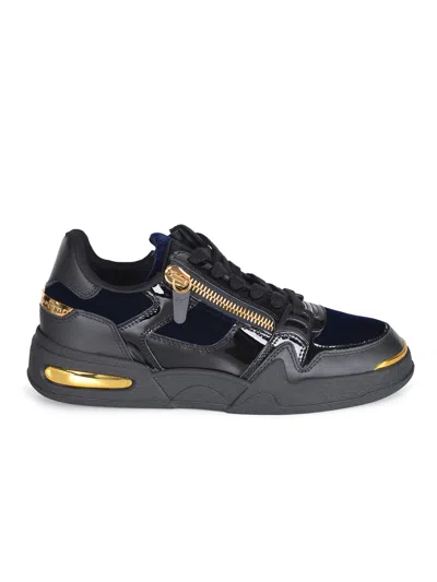 Giuseppe Zanotti Low Top Sneakers With Round Toe And Gold Accents In Black
