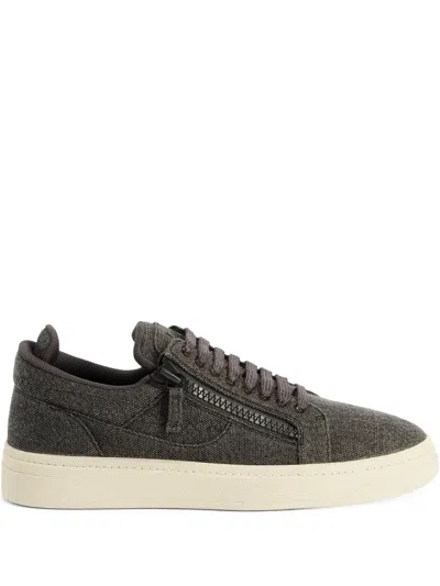 Giuseppe Zanotti Gz94 Zippered Low-top Sneakers In Black
