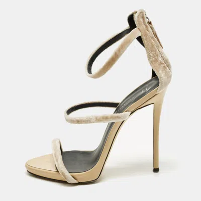 Pre-owned Giuseppe Zanotti Harmony Size 36.5 Beige Patent Leather And Velvet Ankle Strap Sandals