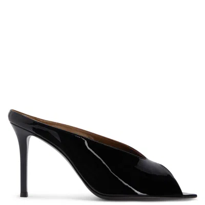 Giuseppe Zanotti Intriigo Cluedo 90