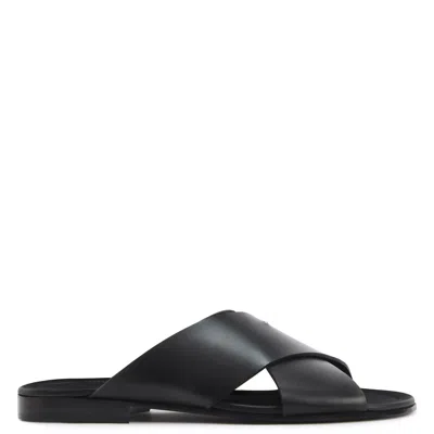 Giuseppe Zanotti Keanu Flat Sandals In Black