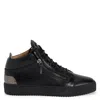 Giuseppe Zanotti Kriss