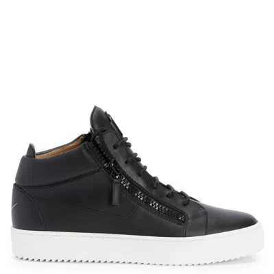 Giuseppe Zanotti Kriss Leather Sneakers In Black