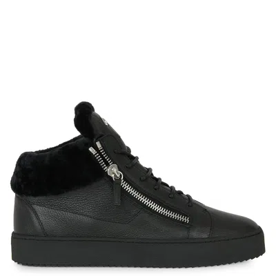 Giuseppe Zanotti Kriss Winter