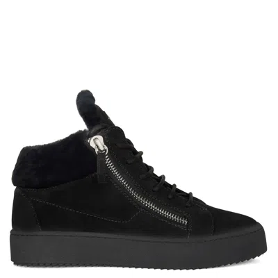 Giuseppe Zanotti Kriss Winter