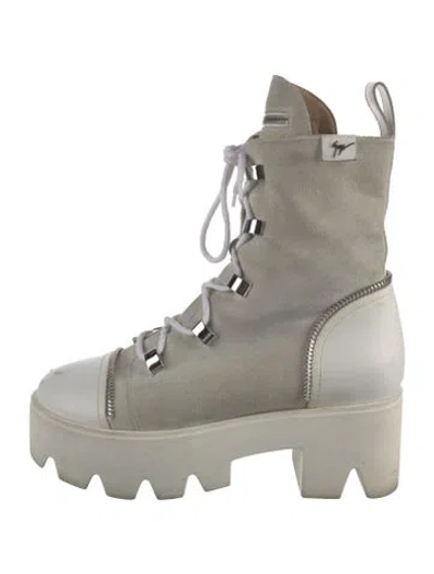 Pre-owned Giuseppe Zanotti Leather Combat Boots In White