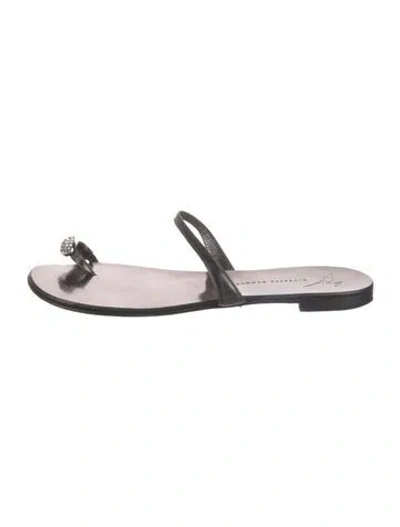 Pre-owned Giuseppe Zanotti Leather Crystal Embellishments Slides In Silver