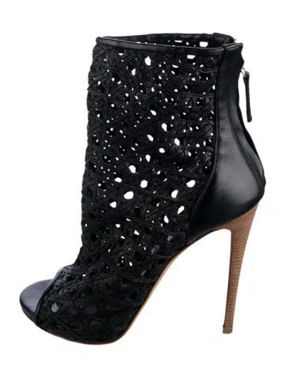 Pre-owned Giuseppe Zanotti Leather Gladiator Sandals In Black