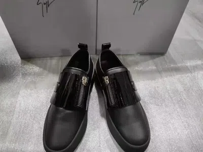 Giuseppe Zanotti Logo Casual Shoes In Black