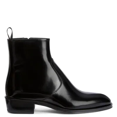 Giuseppe Zanotti Ludhovic In Black