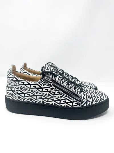 Pre-owned Giuseppe Zanotti Men's Frankie Monogram Low Top Sneaker Black/white 11us/44eu