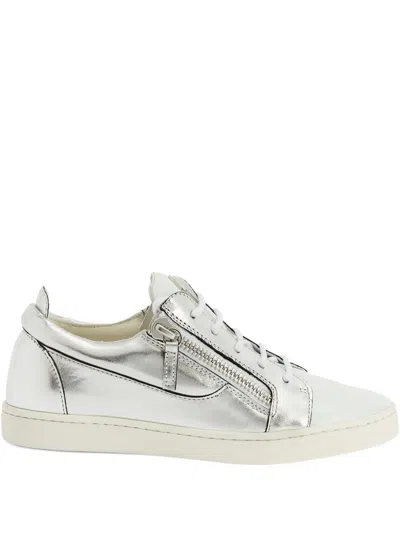 Giuseppe Zanotti Nicki Metallic Leather Zip-detail Sneakers In Gray