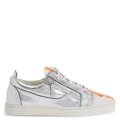 Giuseppe Zanotti Nicki Panelled Leather Sneakers In White