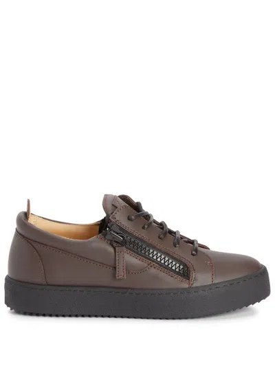Giuseppe Zanotti Nicki Zip-detail Sneakers In Braun