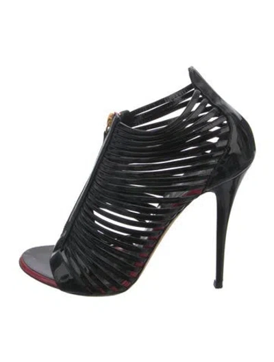 Pre-owned Giuseppe Zanotti Patent Leather Cutout Accent Pumps In Black