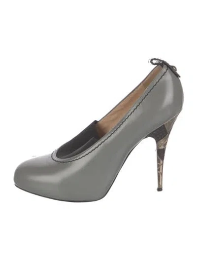 Pre-owned Giuseppe Zanotti Patent Leather Pumps In Neutral