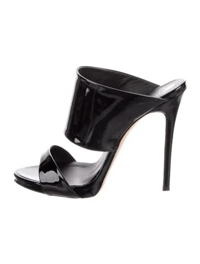 Pre-owned Giuseppe Zanotti Patent Leather Slides In Black