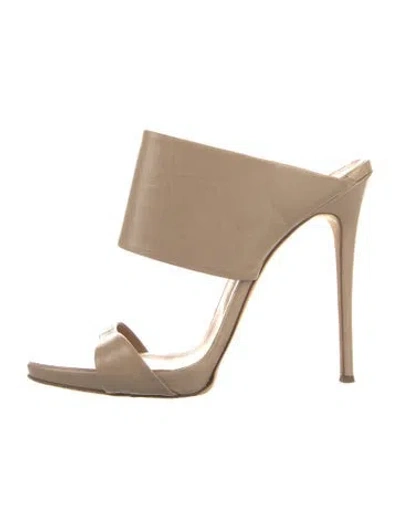 Pre-owned Giuseppe Zanotti Patent Leather Slides In Neutral