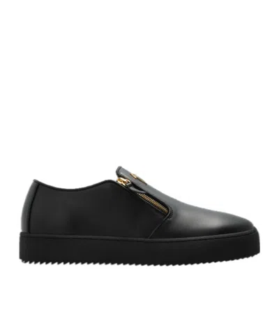Giuseppe Zanotti Round Toe Casual Shoes In Black