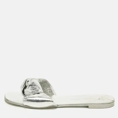 Pre-owned Giuseppe Zanotti Size 40 Silver Leather Slide Sandals