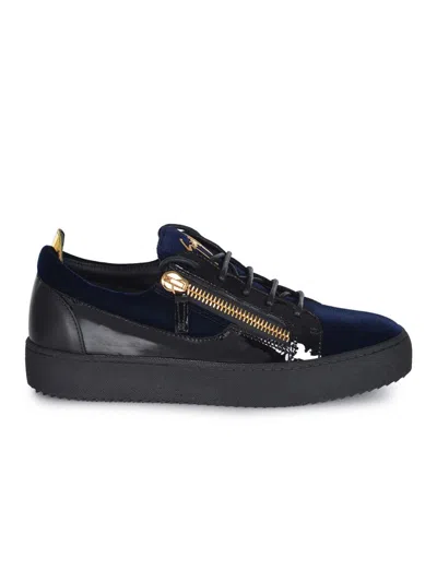 Giuseppe Zanotti Going Croc-embossed Leather Sneaker In Black