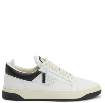 Giuseppe Zanotti Gz94 Logo-patch Sneakers In Weiss
